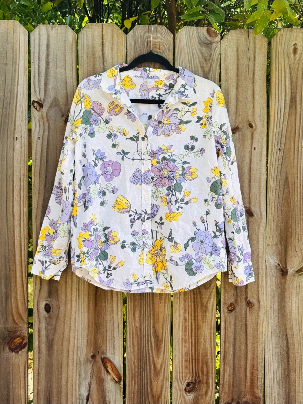 Liz Claiborne linen blend purple & yellow  floral button down blouse